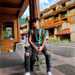 Meet your Posher, Guy